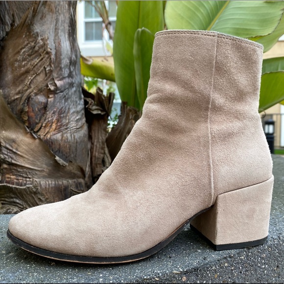 Dolce vita suede booties - Picture 1 of 7